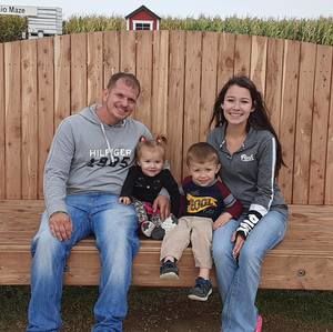 Meet your Posher, Abigail